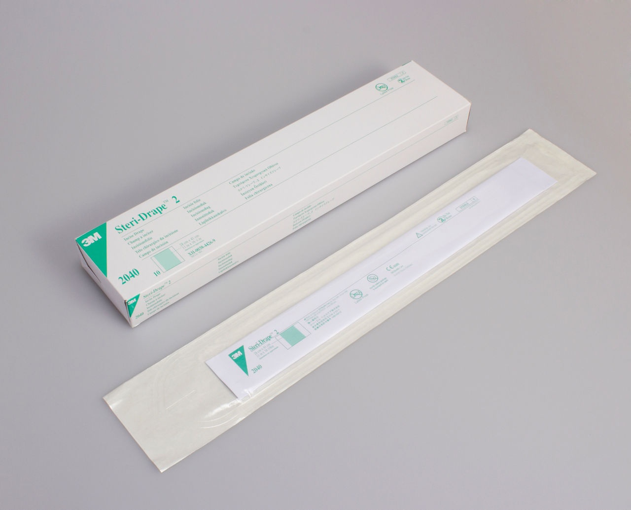 3M™ ステリ・ドレープ™ 2 インサイズドレープ 切開用 2040, 38 cm x 41 cm,10 枚/箱, 4 箱/ケース