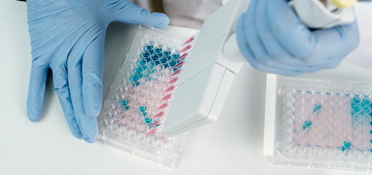 MedTech Microfluidics webpage dream material CTA lab test image