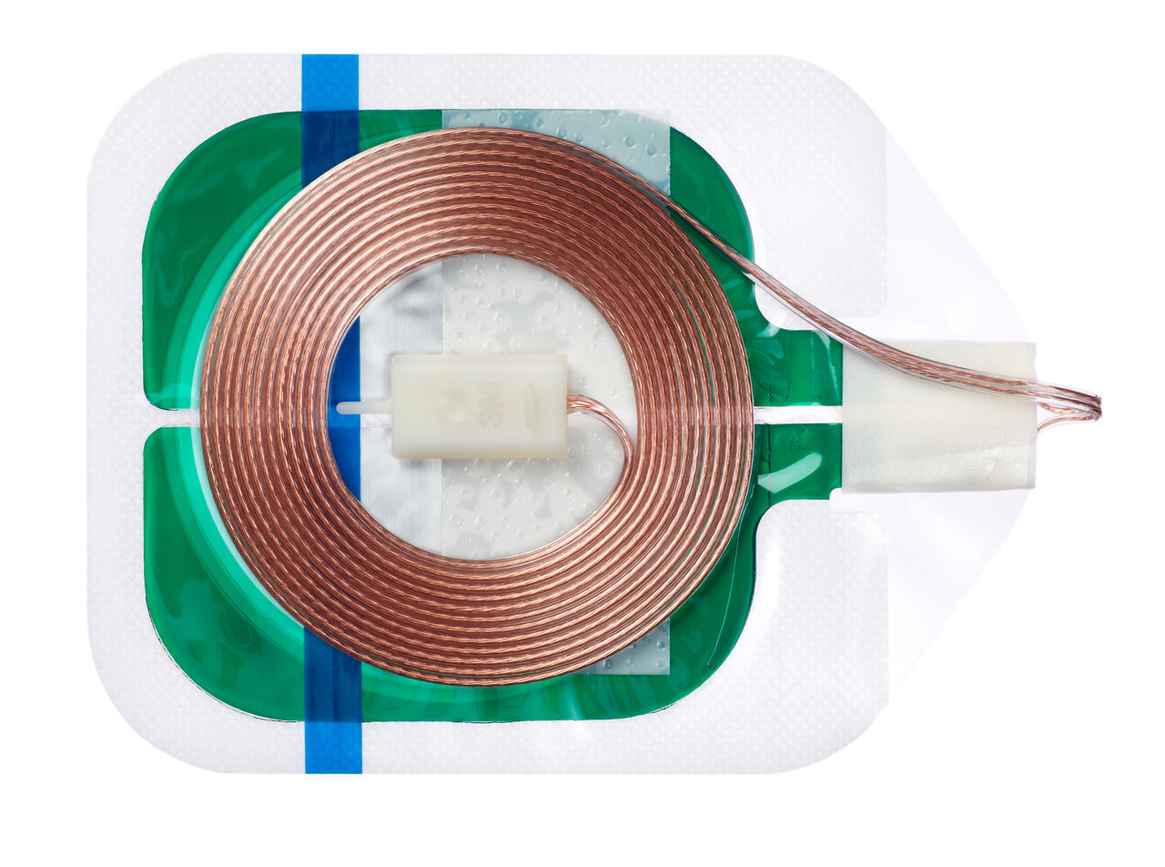 Solventum™ Universal Electrosurgical Plate, 9165 (9165SP Small Pack), 12 cm x 13.5 cm, Split, with Pre-attached Cord, 1/PAC, 40 PAC/CS - Front, Center, Out of Packaging (1C0)