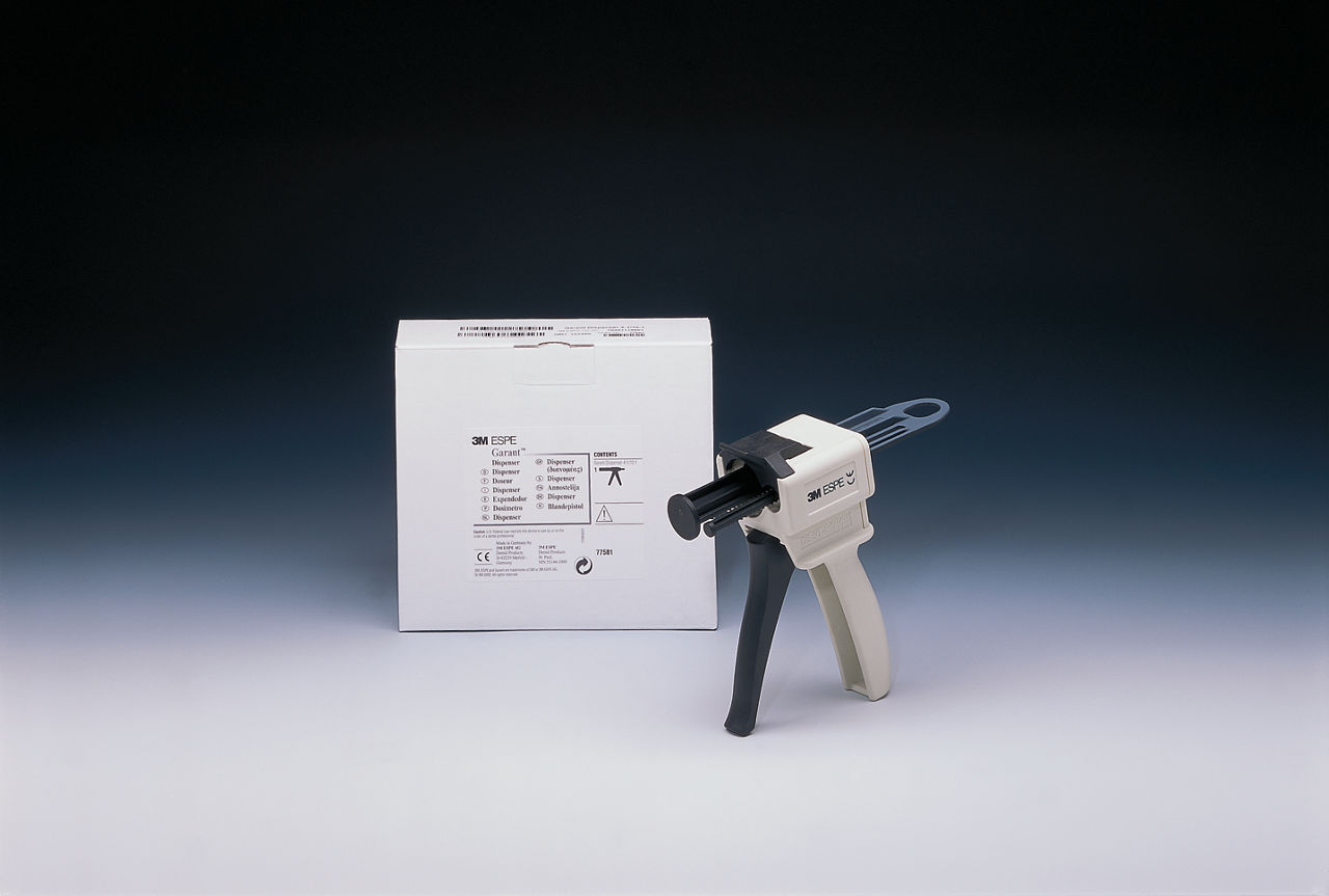 Garant Dispenser Packshot