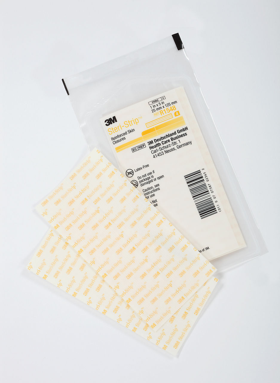 3M™ Steri-Strip™ Reinforced Adhesive Skin Closures Non-Sterile, Bulk2000 Strips, R1548NS, 1 IN x 5 IN, 2 Strips/Card, 1000 Card/CS