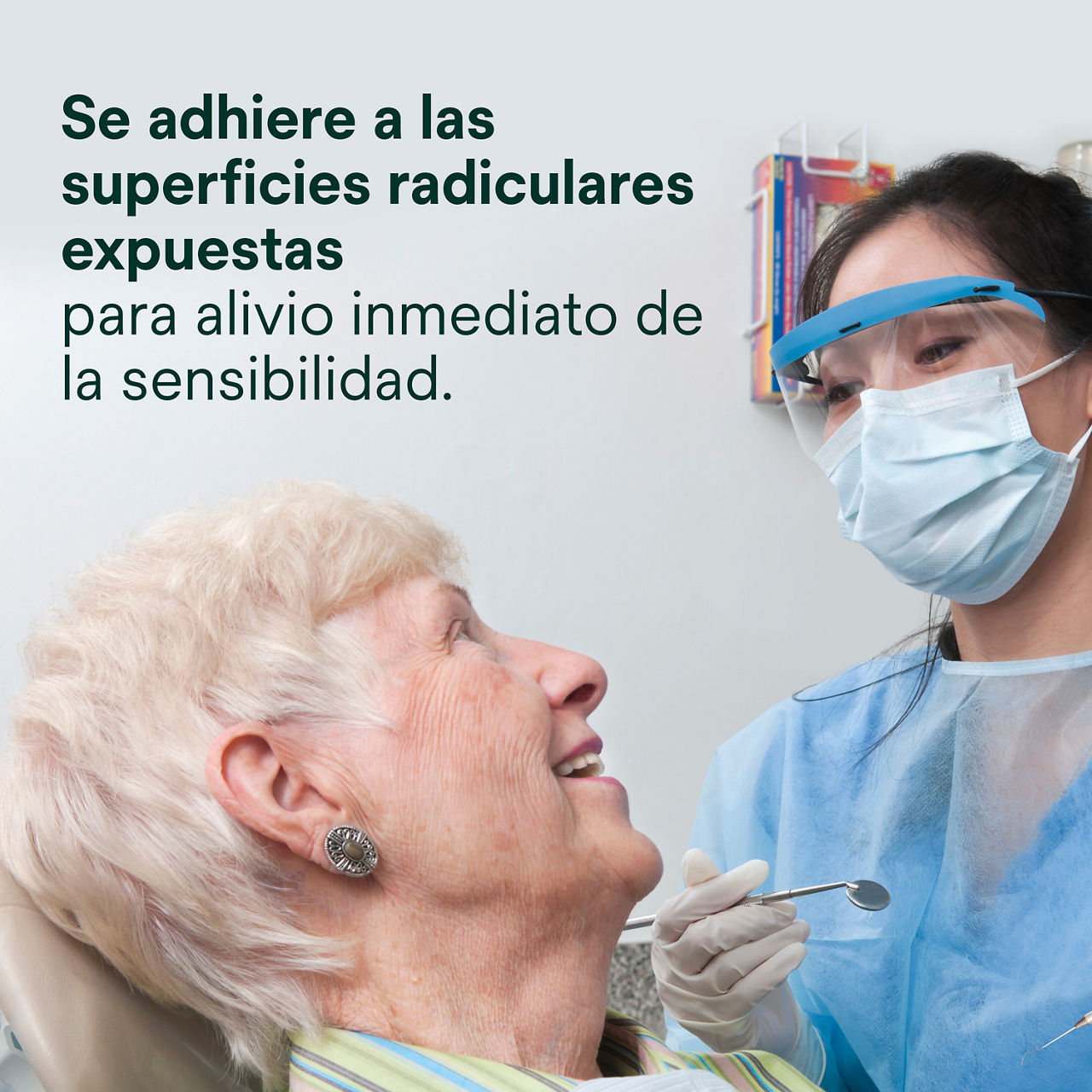 (1) Clinpro XT Barniz: Se adhiere a las superficies radiculares expuestas para un alivio inmediato de la sensibilidad.