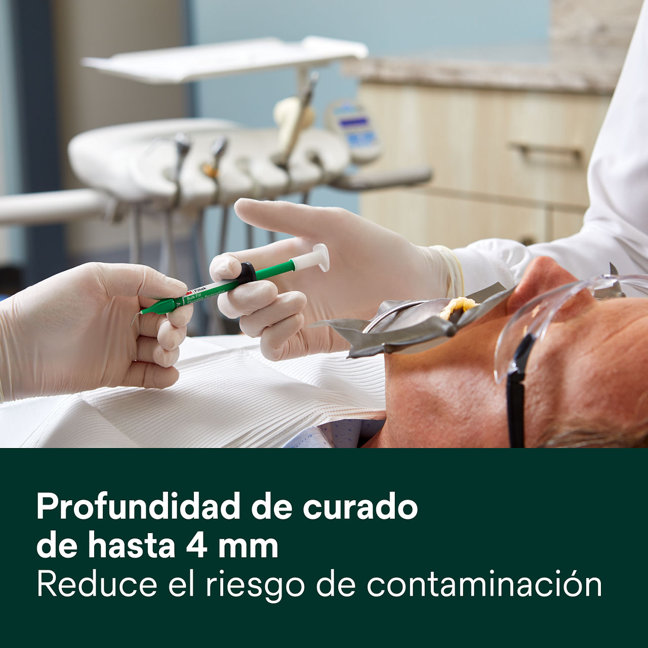 4- Filtek Bulk Fill Flowable Syringe:Profundidad de curado de hasta 4 mm