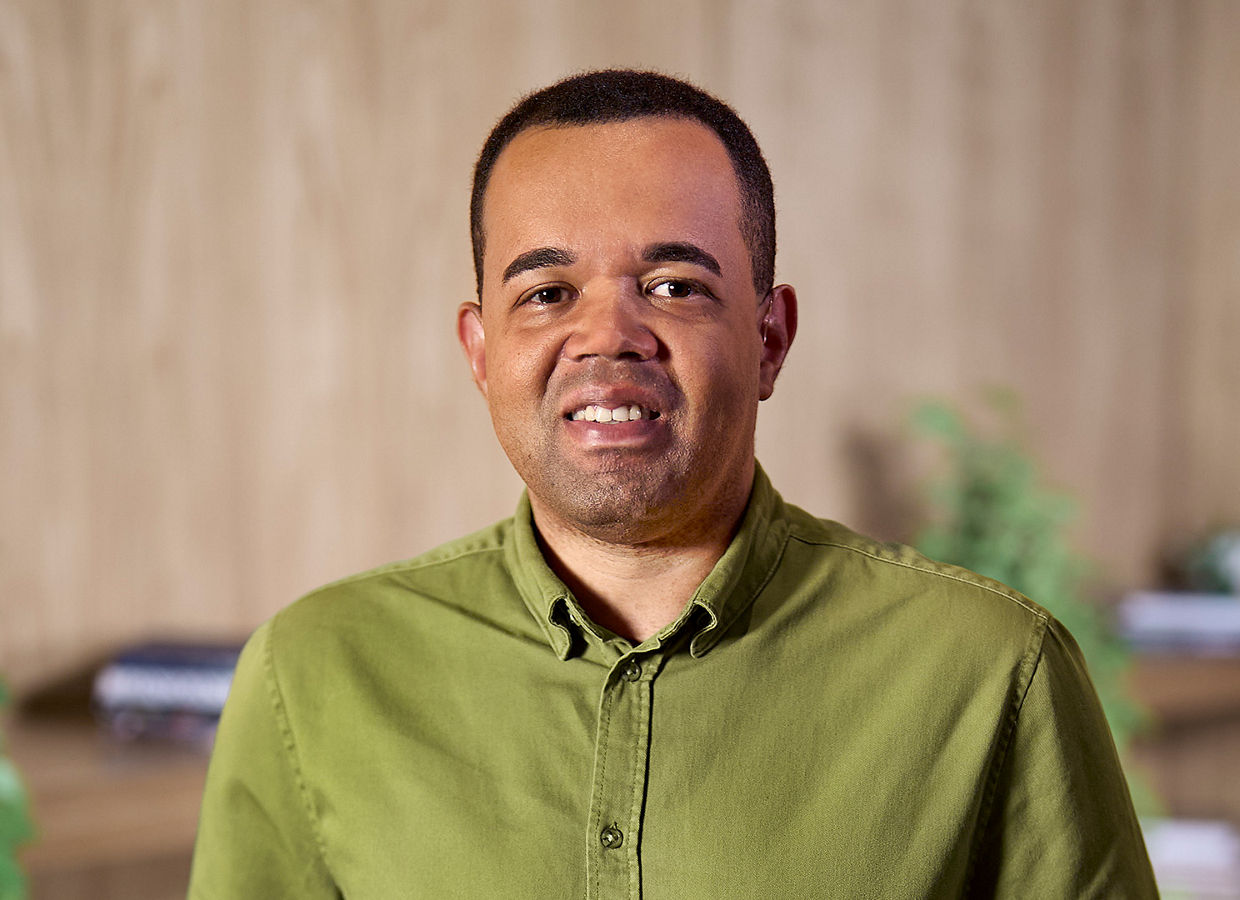 Headshot image of Marcelo
