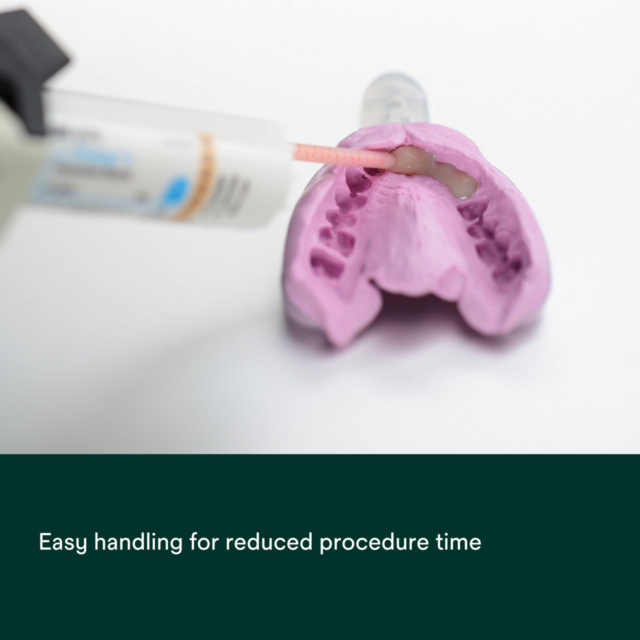 Protemp™ Plus Temporization Material PDP Secondary Image 1